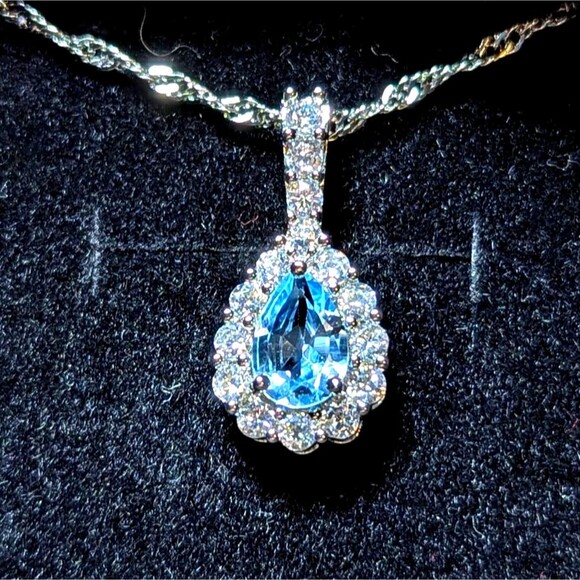 Platinum Plated Aquamarine Halo Necklace – Blue CZ Center – NIB - Picture 1 of 4